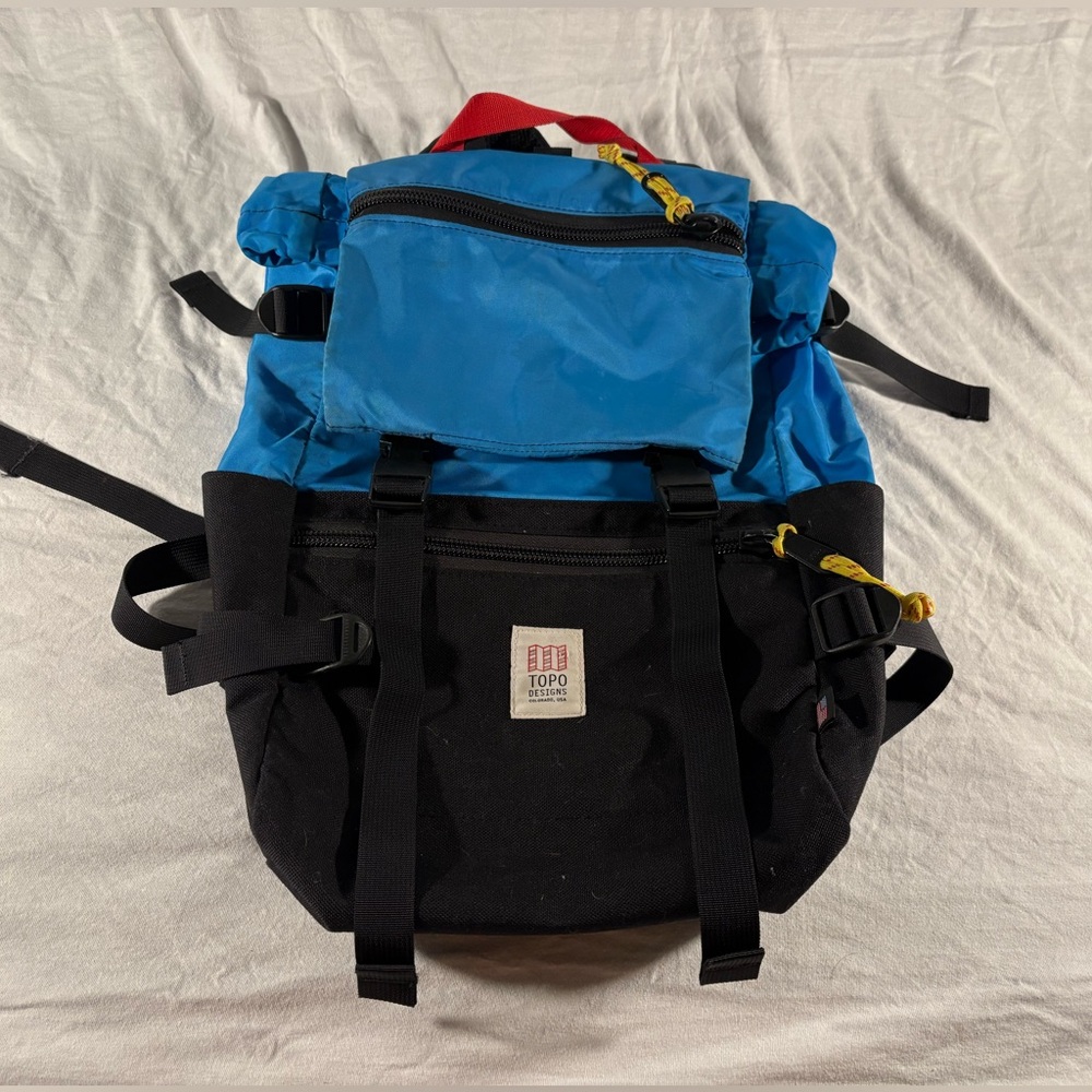 TOPO DESIGNS Rover Pack (Blue)